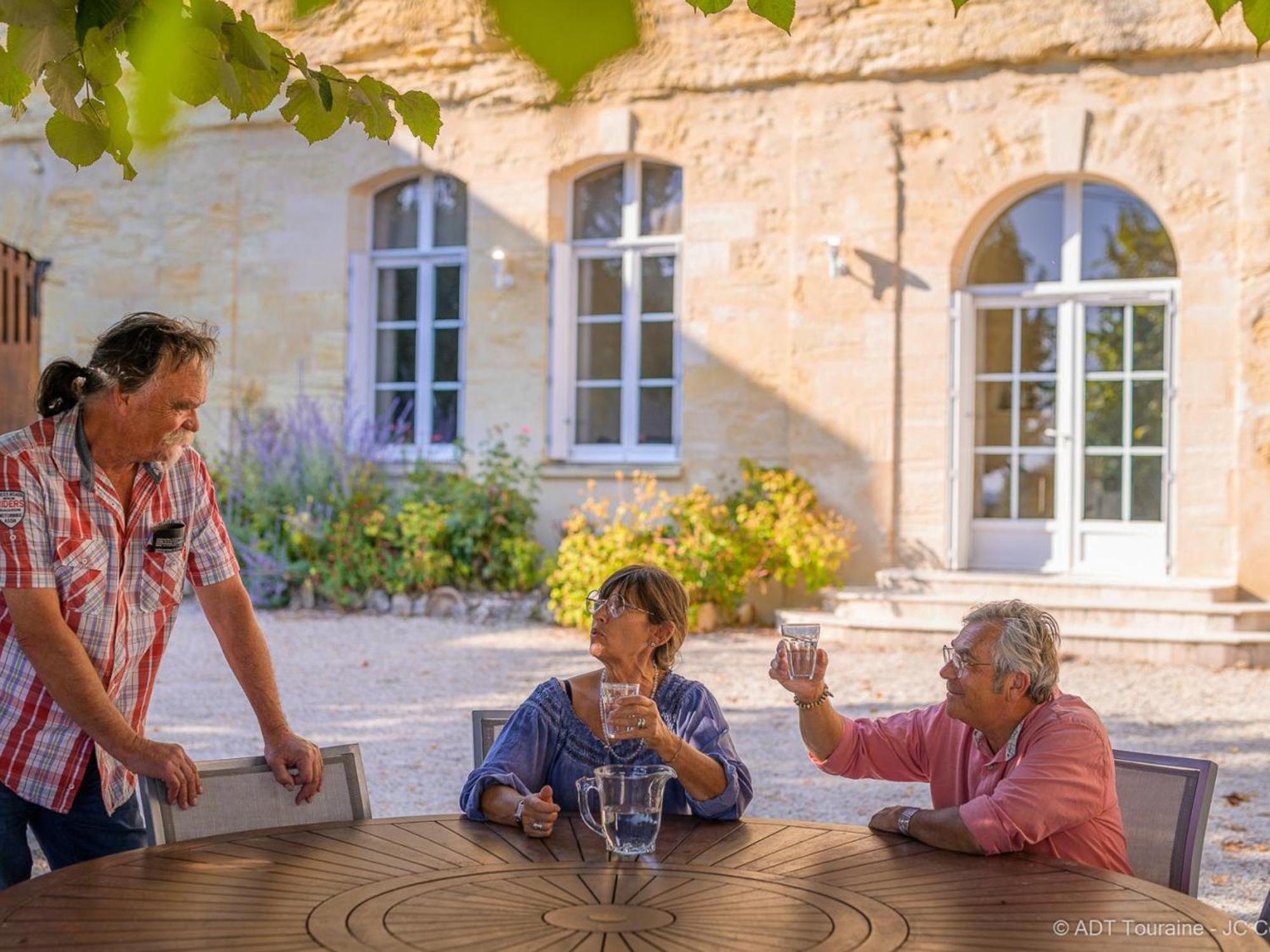 Maison Troglodyte Elegante Avec Spa, Salle De Jeux Et Jardin Clos A Vouvray - Fr-1-381-87 Dış mekan fotoğraf