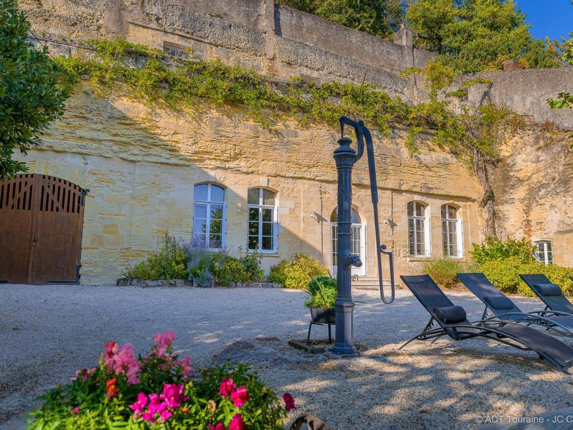 Maison Troglodyte Elegante Avec Spa, Salle De Jeux Et Jardin Clos A Vouvray - Fr-1-381-87 Dış mekan fotoğraf
