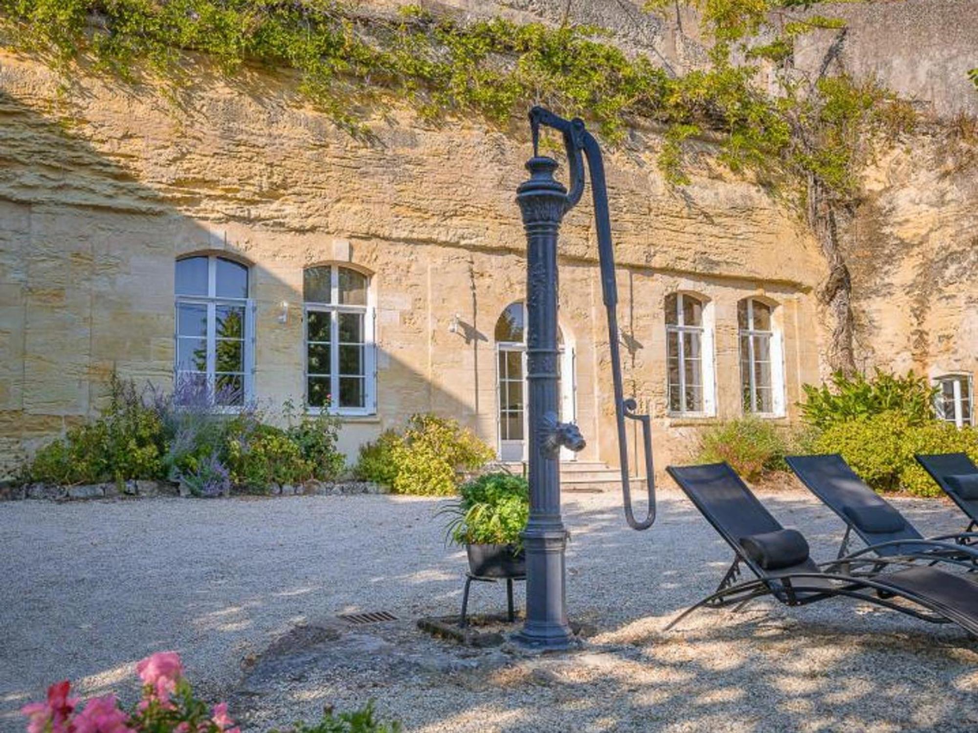 Maison Troglodyte Elegante Avec Spa, Salle De Jeux Et Jardin Clos A Vouvray - Fr-1-381-87 Dış mekan fotoğraf